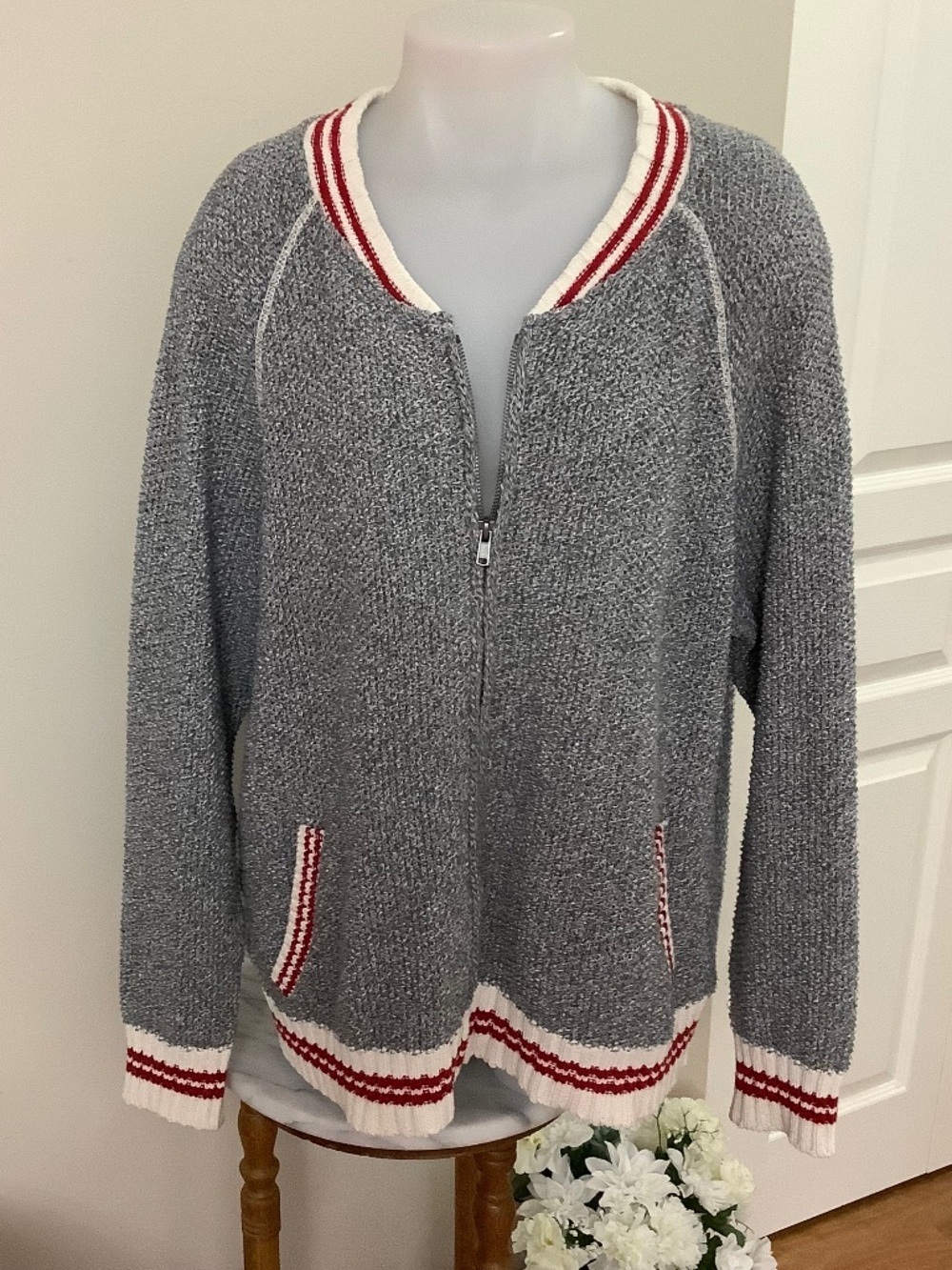 Cotton Country Cottage Cardigan fits womenโs XL